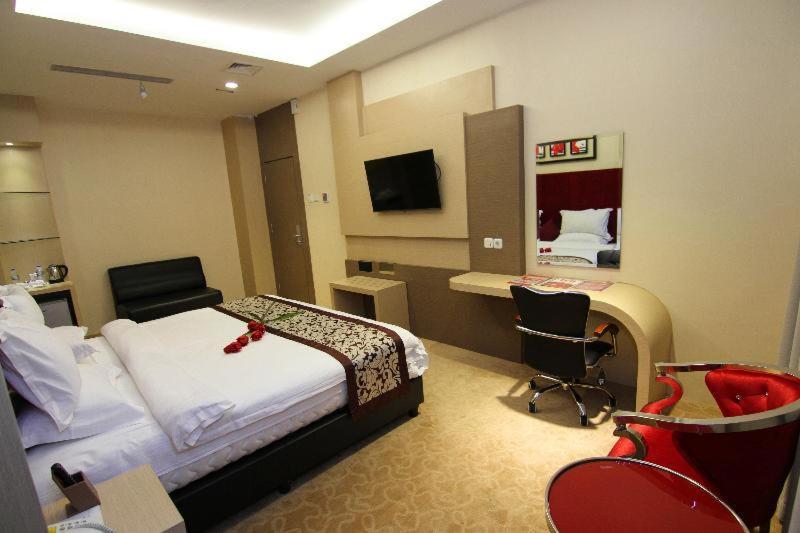 Batam City Hotel Nagoya Room photo